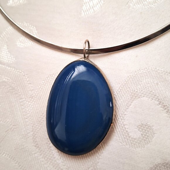 Lily Butterfly Jewelry - Blue Glass Choker Bezel set pendant necklace on metal band